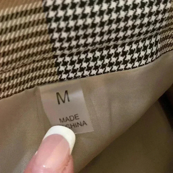 BAGATELLE Collection Houndstooth Plaid Pleated Lined Mini Skirt Size Med… - Picture 10 of 11